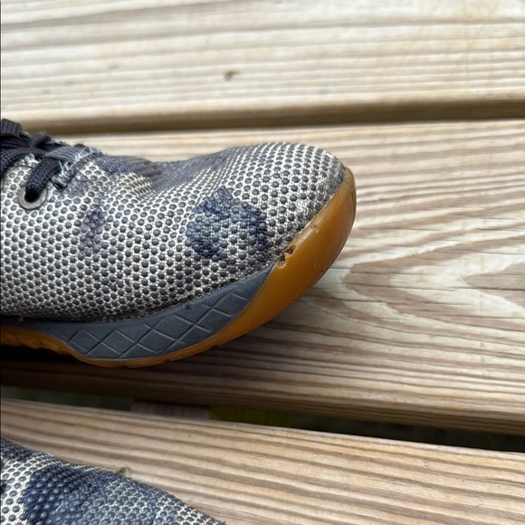 NOBULL Size 9.5 Black and Gray Athletic Shoes with Digital Camo - Picture 10 of 11